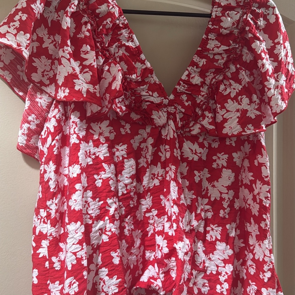Floral Red and White Women's Top